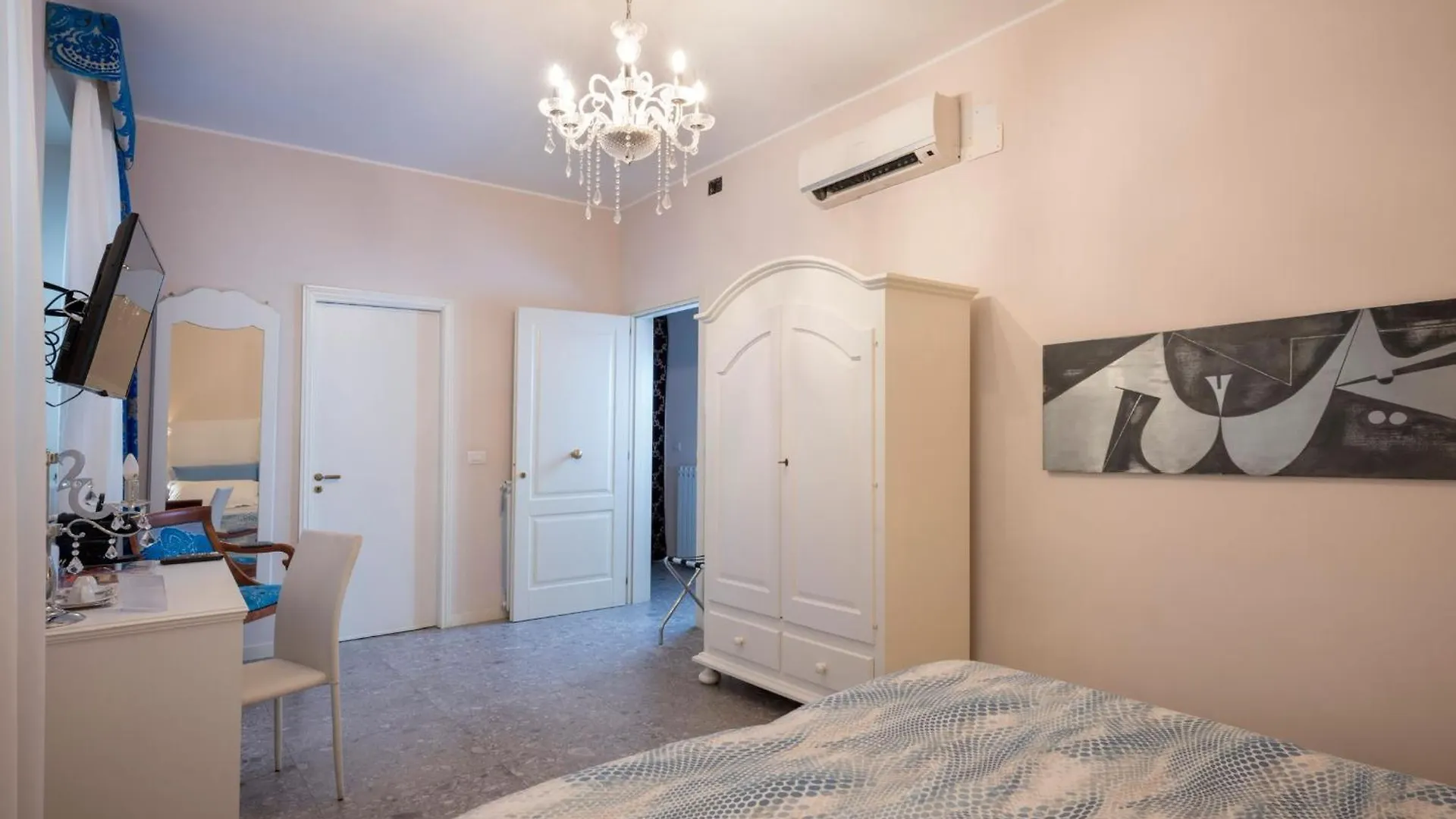 Porta Di Mezzo Luxury Suites & Rooms Taormina 2*,  Olaszország